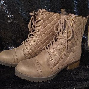 Mossimo Brown/Taupe Quilted lace up Boots. 8.5